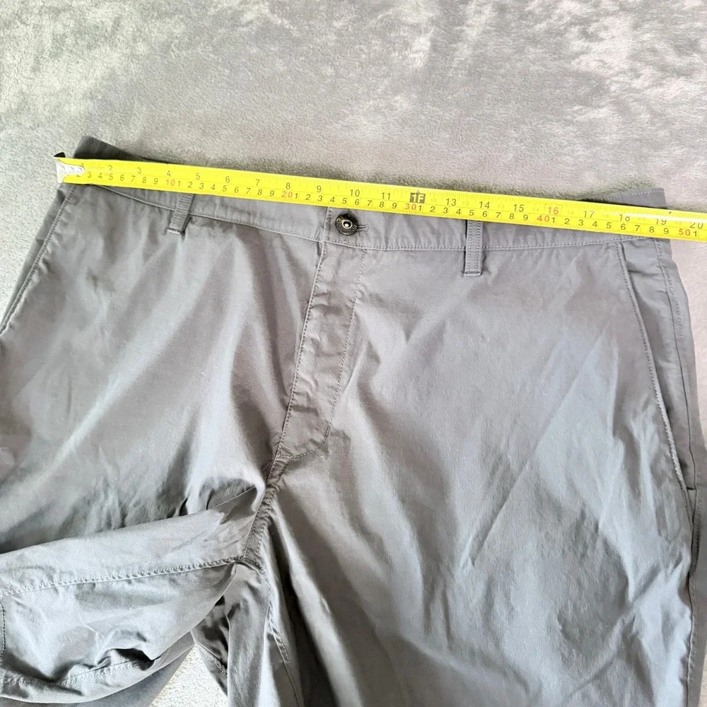 The North Face Mens SZ 38 Regular Dark Gray Flat Front Outdoor Hiking Shorts